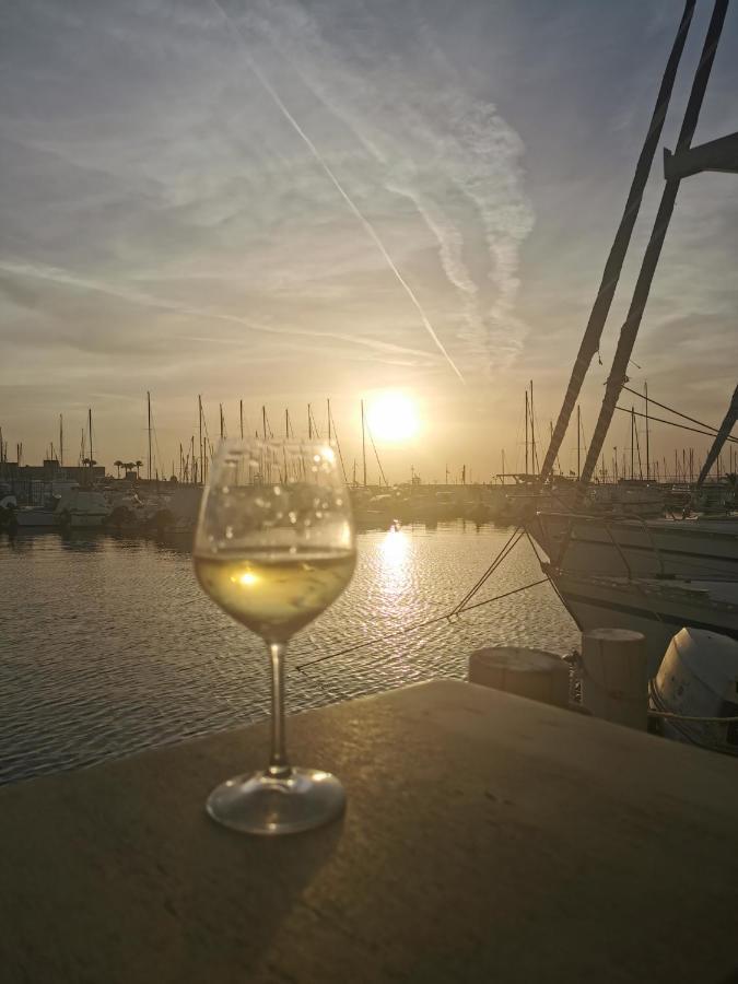 Alghero House Boat Bagian luar foto